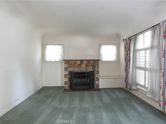 5th image of 3045 Cedar St