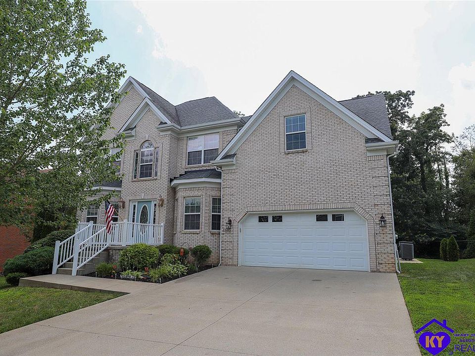 1st image of 349 Vineland Place Dr