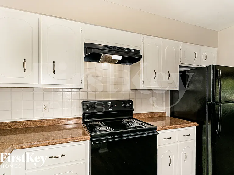 634 Watkins Glen Dr — Photo 7