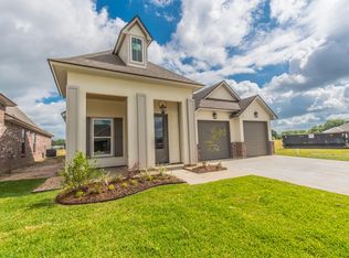 213 Whispering Mdws, Broussard, LA 70518