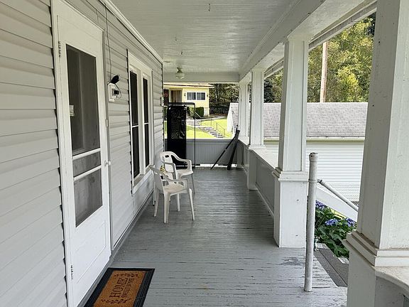 4th image of 869 Coopers St