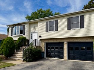 16 Federal Pl, Riverdale, NJ 07457
