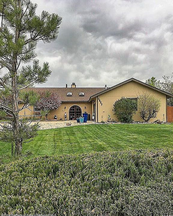 【ピノページ】 2937 Pinon Cir, Craig, CO 81625 | Zillow