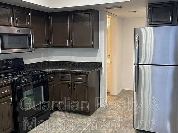 5th image of 4365 S Potter Dr