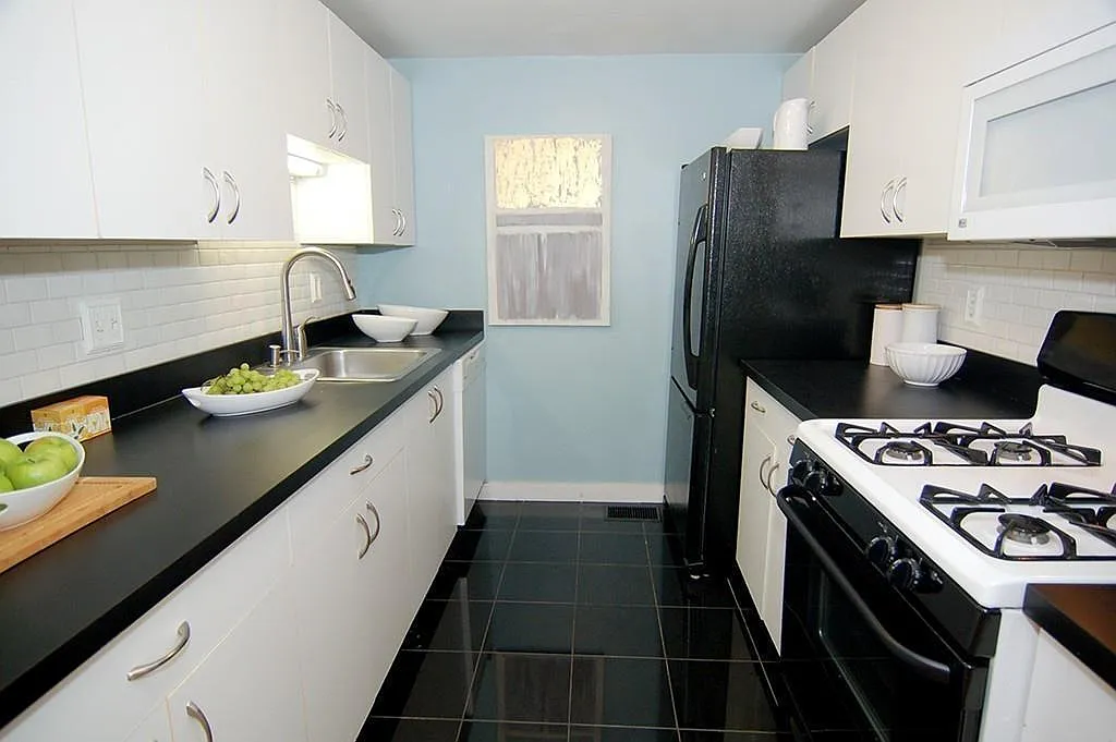 71 Fulkerson St — Photo 3