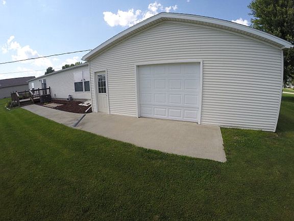 2nd image of 2609 Pleasant View Dr