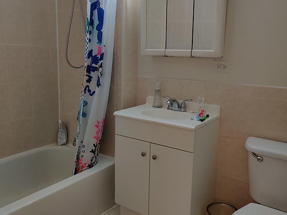 2nd image of 13614 Northern Blvd APT 6C