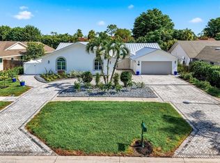 2467 Pine Woods Cir UNIT 3, Naples, FL 34105