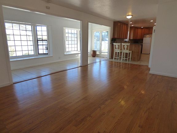 5th image of 190 Sanchez Dr