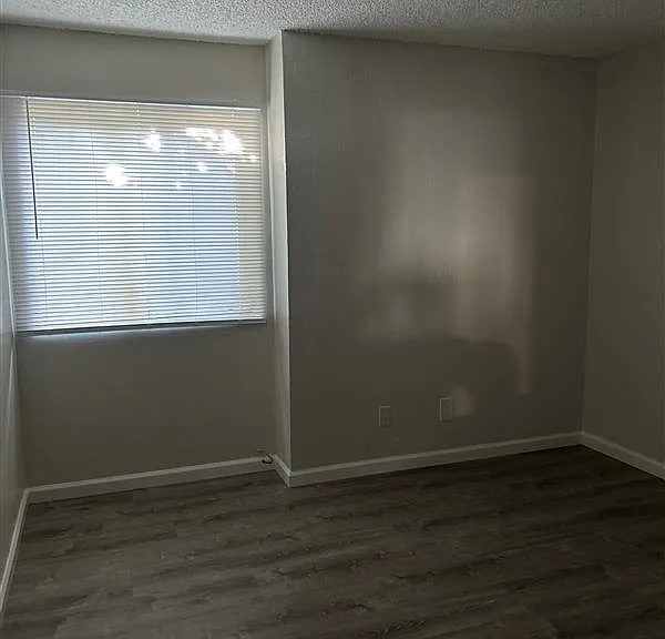 1710 Lincoln Ave #6 — Photo 3