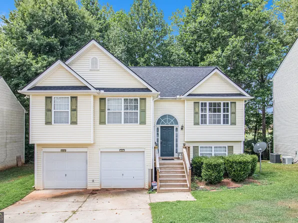 6588 Snowbird Ln, Douglasville, GA 30134