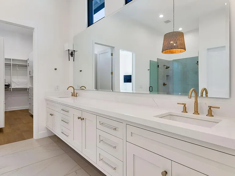 4147 E Clarendon Ave — Photo 18