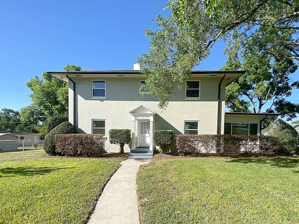 Gorgeous 3 bed, 2 bath home in Lake Wales