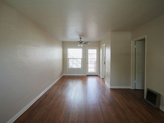 4th image of 207 Lindero Ave
