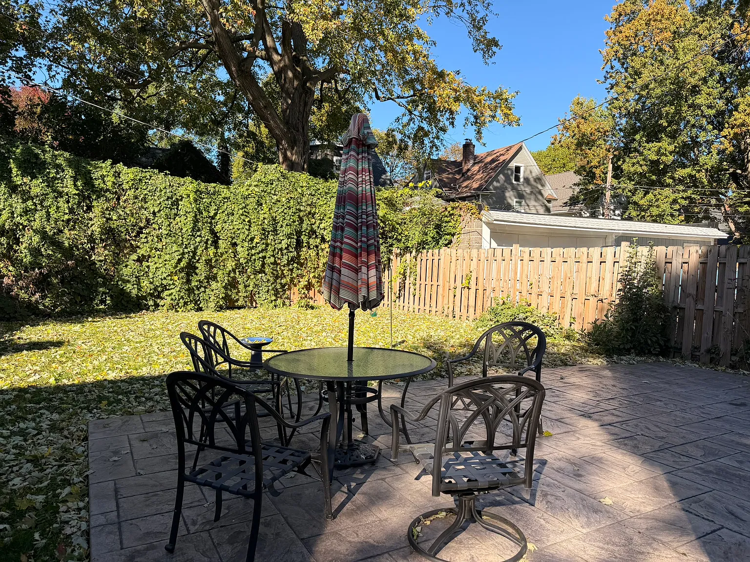2 bed, 2.5 bath, 1300 sqft, $2,750 — Photo 3