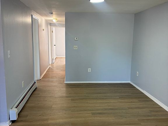 3rd image of 102 Bergen Ave #1