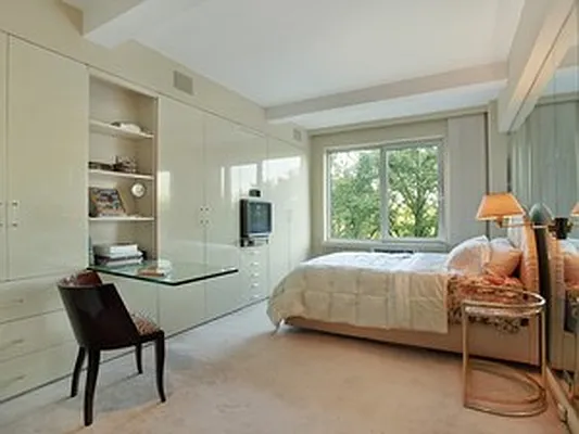 Sold by Corcoran | media 22