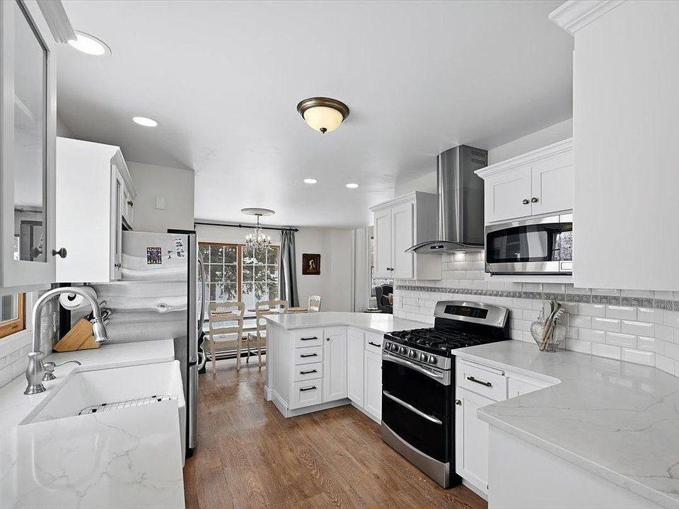 1st image of 8055 Curtis Ln