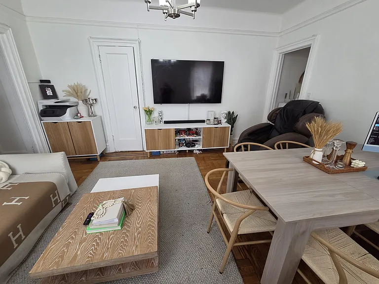 1764 E 18th St #3E — Photo 8