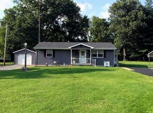 2020 Dorris Heights Rd, Harrisburg, IL 62946