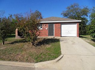 425 Allen St, Garland, TX 75040
