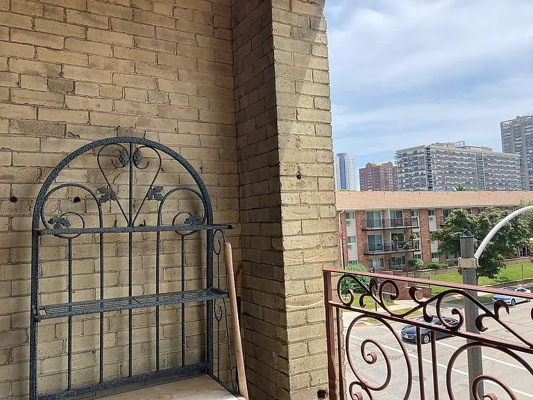 1305 N Milwaukee St — Photo 16