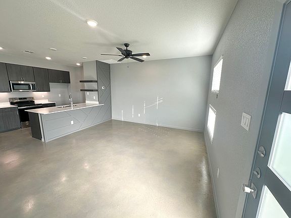 5th image of 1500 Crooked River Ct