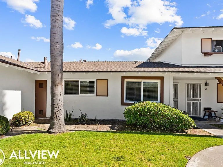 16661 Bartlett Ln — Photo 18