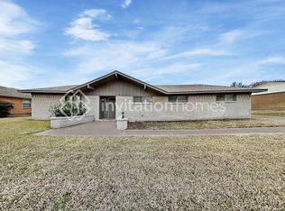 1605 Comanche Trl, Garland, TX 75043