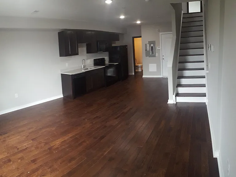 1704 N 18th St #D — Photo 2
