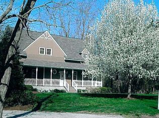 55 Fishing Cove Rd, North Kingstown, RI 02852