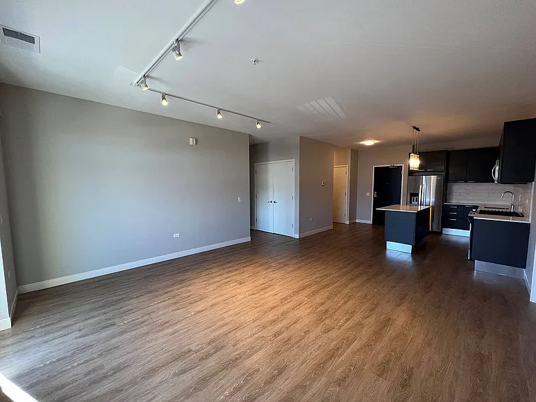 HIGHPOINT Clarendon Hills — Photo 60