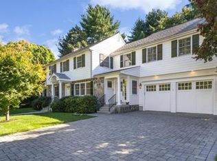 17 Dartmouth St, Winchester, MA 01890