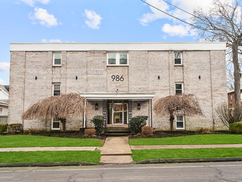 1st image of 986 Whalley Ave APT F1