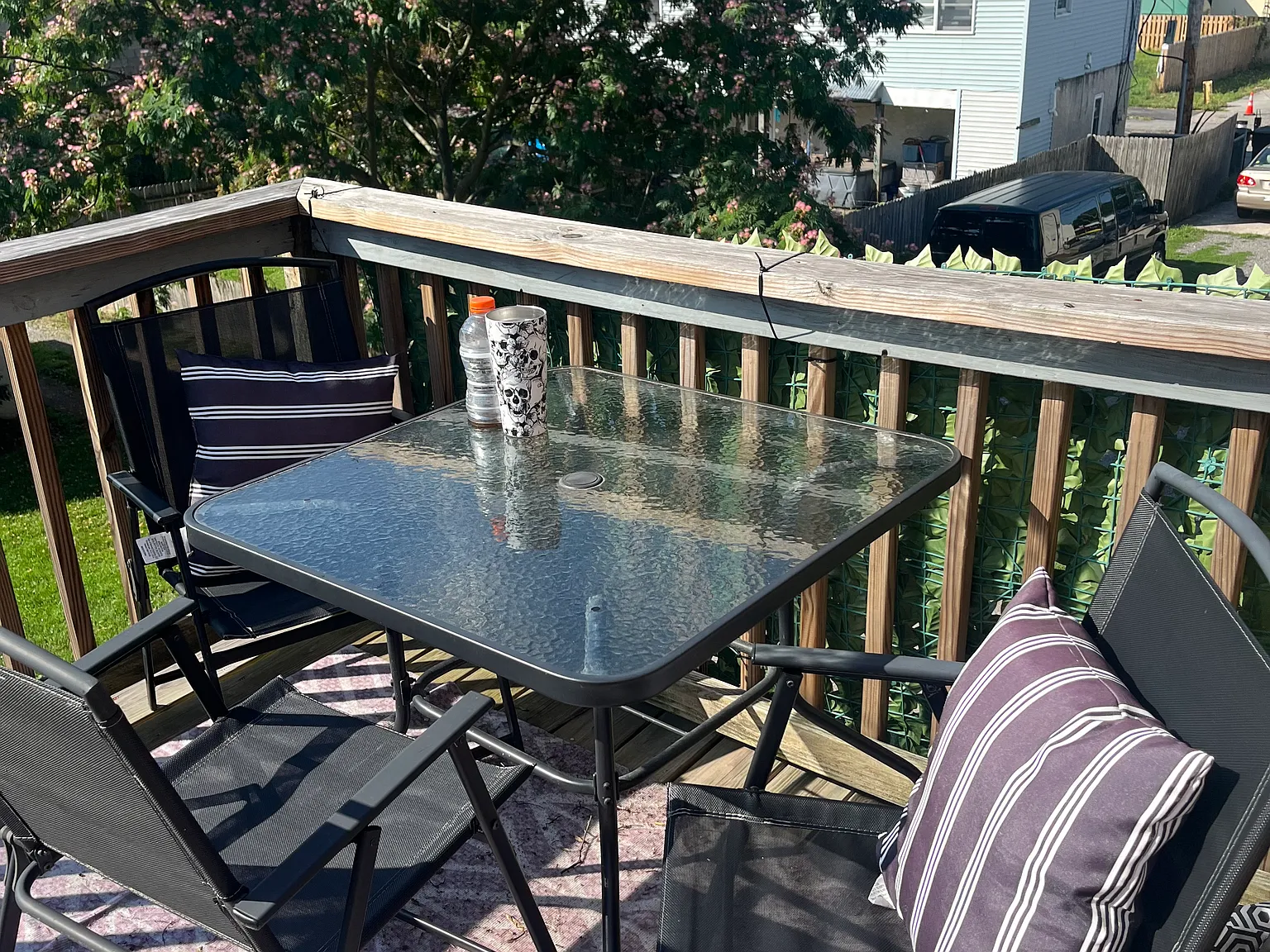 3 bed, 1350 sqft, $2,050 — Photo 3
