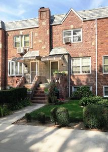 2148 E 28th St, Brooklyn, NY, 11229