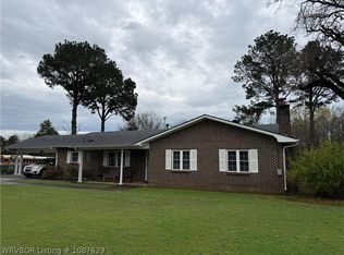 2011 W Clark Rd, Clarksville, AR 72830