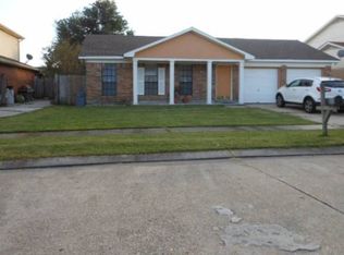 2420 Regency Pl, Gretna, LA 70056
