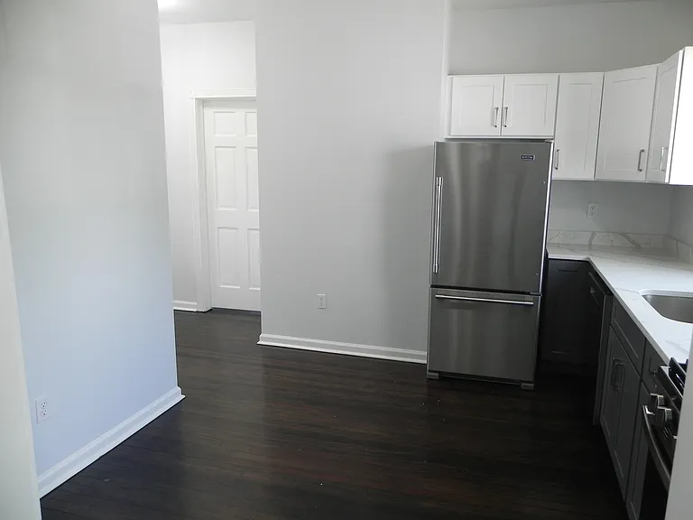 10 Hawkins Ave — Photo 5