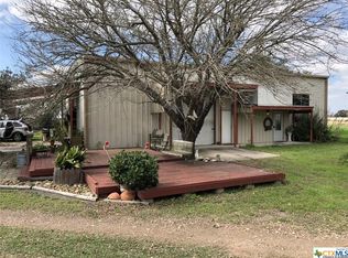 3340 Old Highway Rd, Inez, TX 77968