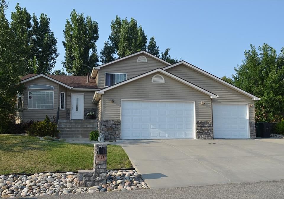 1st image of 3143 Rosemont Way