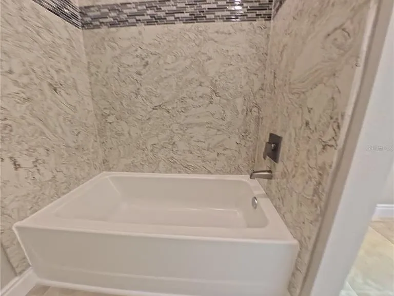 1835 Brentwood Ct — Photo 25