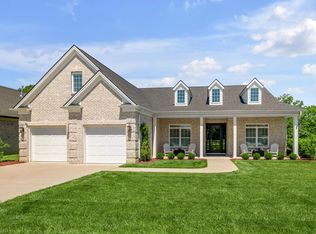 392 Weston Park, Lexington, KY 40515