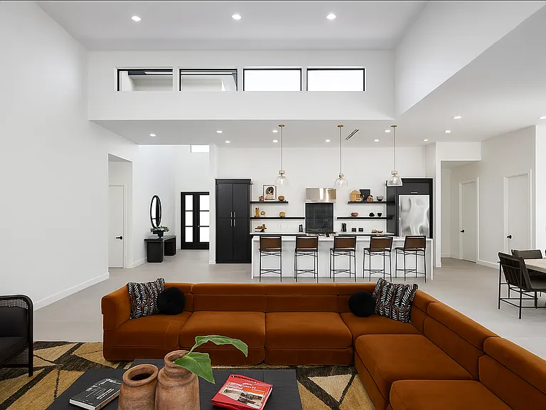 13673 N 88th Pl — Photo 3