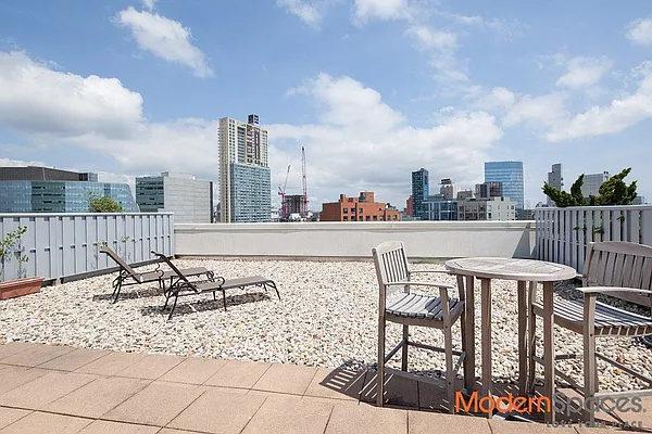 Rented by Modern Spaces | media 4