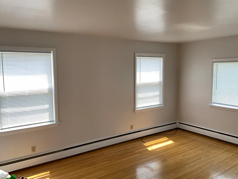 1006 Broadway St — Photo 65