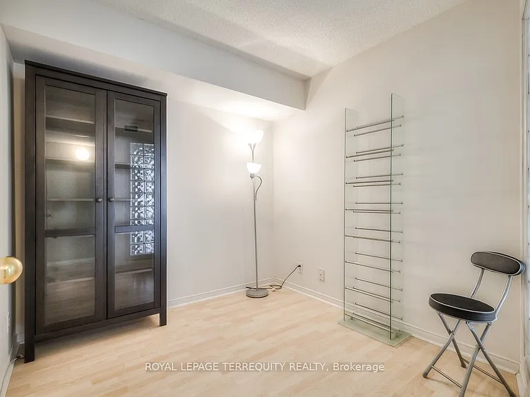 106 Redpath Ave #18 — Photo 19