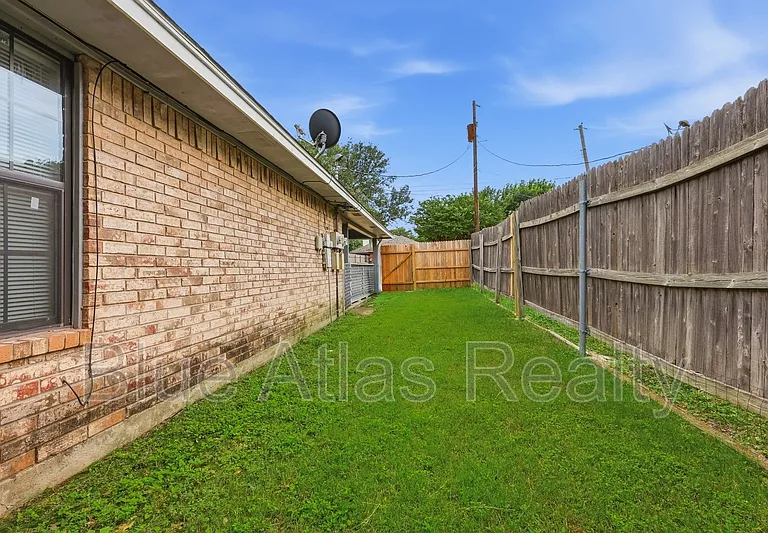711 Penn Pl — Photo 15
