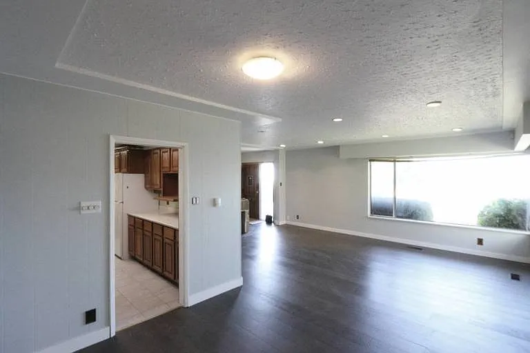 7298 Ridge Dr #1A — Photo 4