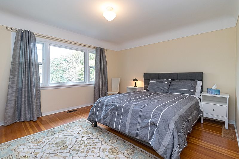 Saanich House for rent - 3 Bedrooms — photo 23